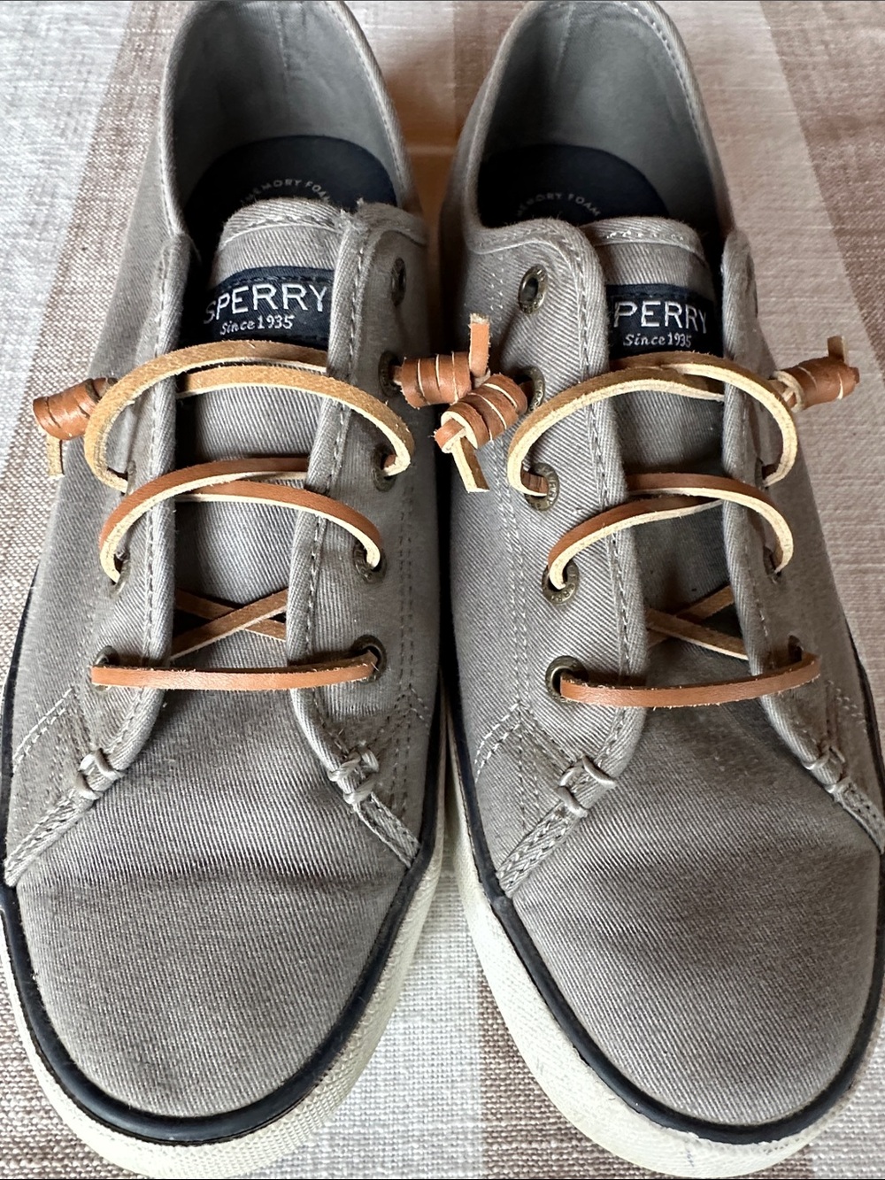 Sperry womens gray Canvas Boat Shoes with Tan Leather Laces size 10 - Picture 2 of 8
